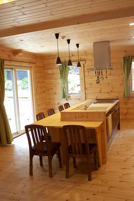 Gasthof Hakubagoryu Pension&logcottage Arumu Hakuba